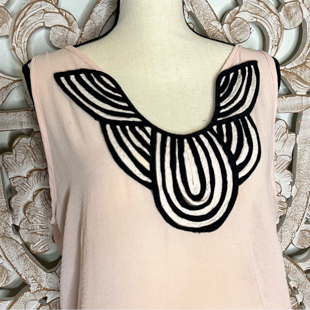 Blue Rain Chic Pink Sleeveless Sheer Top With Black Detailing Sz M - Picture 2 of 6